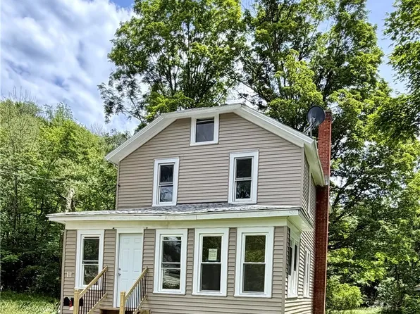 11 4th Ave, Franklinville, NY 14737