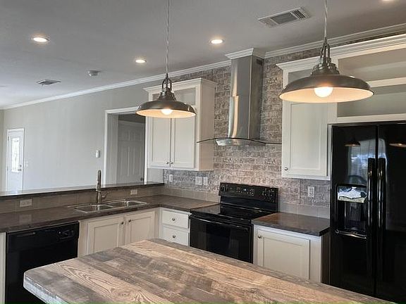 2nd image of 354 Heritage Blvd