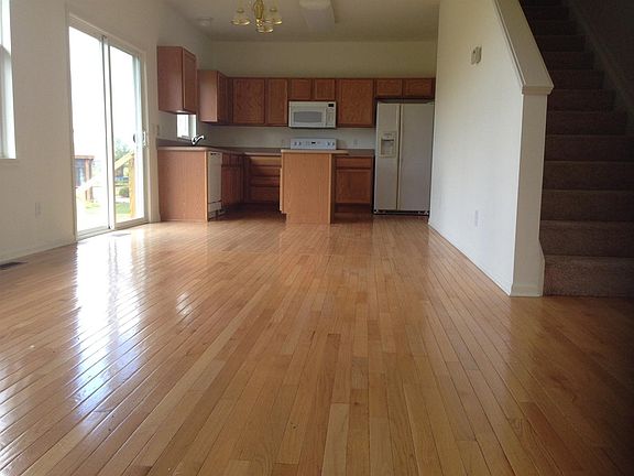 5th image of 9780 Ravenshire Dr