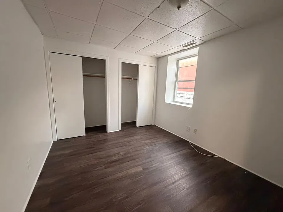 Building Photo 4