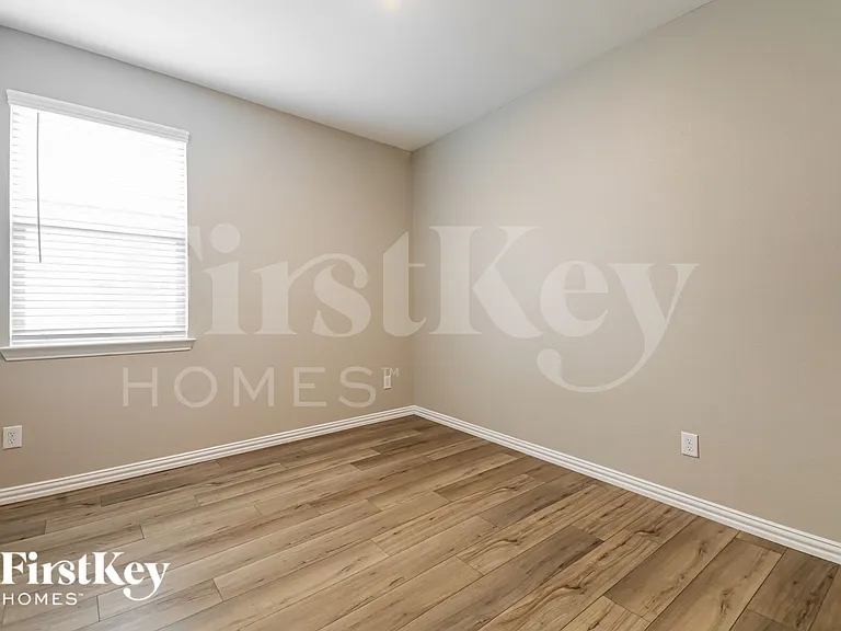 5217 Rockrose Ln — Photo 13
