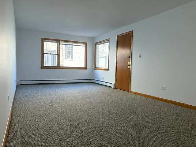 2 bed, 800 sqft, $1,500 — Photo 2