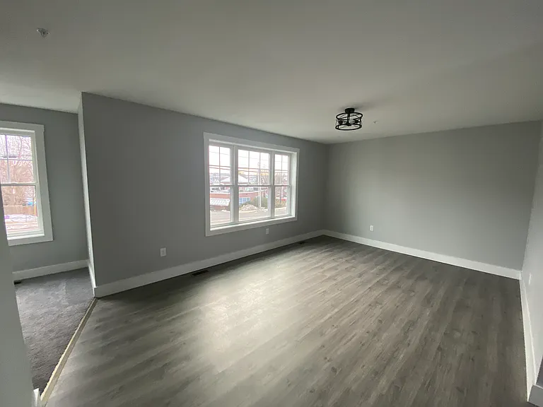 32 Main St #4 — Photo 10
