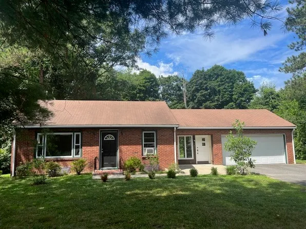 4 School St, Wayland, MA 01778