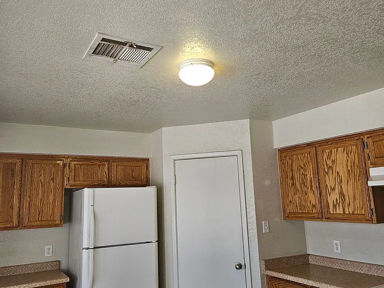 6191 E 43rd St — Photo 5