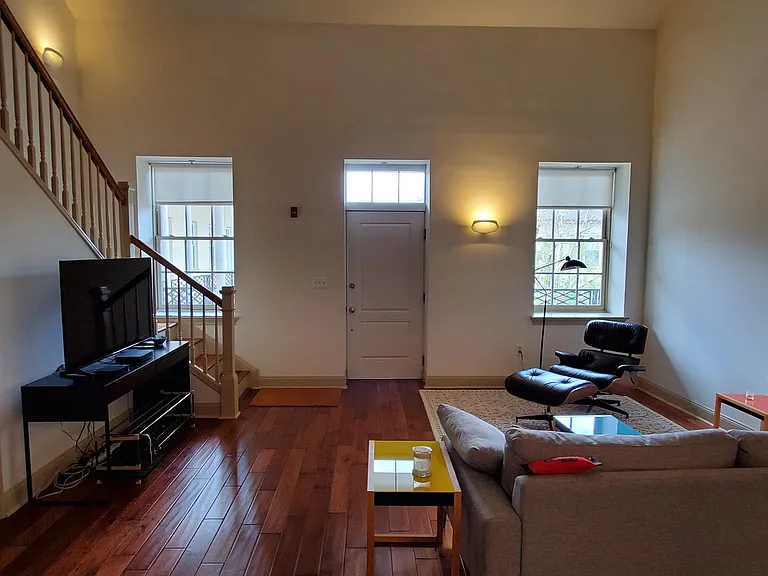 1 Academy Cir #311 — Photo 7