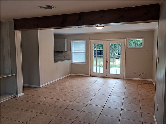 5th image of 1306 Leacrest Dr