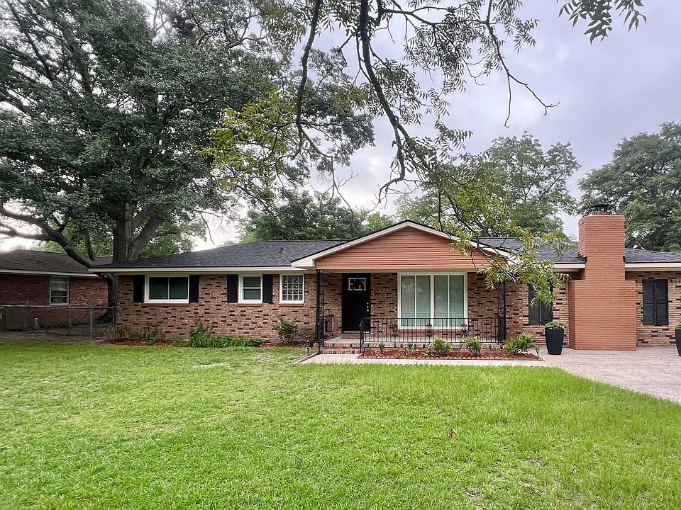 1st image of 226 Stephens Rd