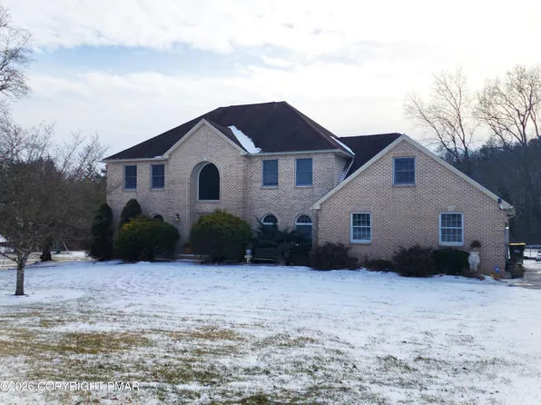 602 Little Mayfair Ct, Stroudsburg, PA 18360