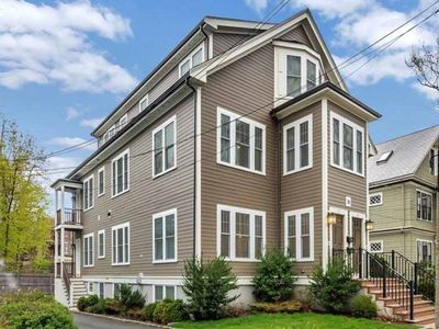 96 Beals St #1, Brookline, MA, 02446