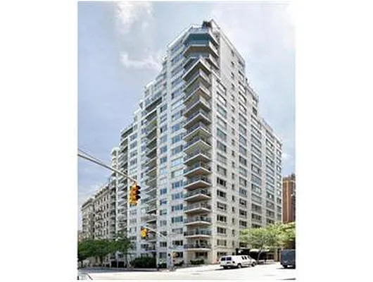 Sold by Douglas Elliman | media 21