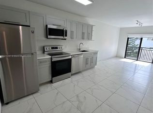 836 SW 2nd St APT 405, Miami, FL 33130
