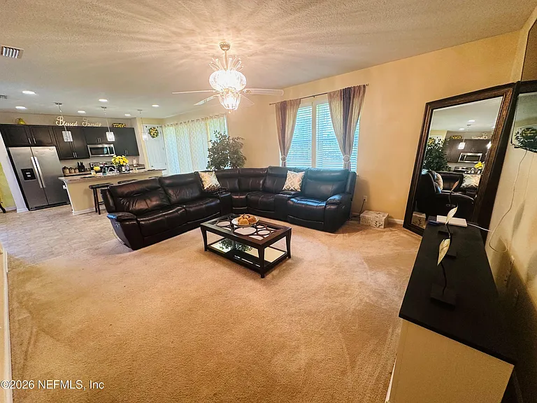 12573 Green Meadow Dr — Photo 22