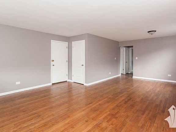 3rd image of 6105 N Hamilton Ave APT 2