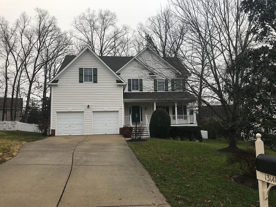 Primary Photo - Front of House