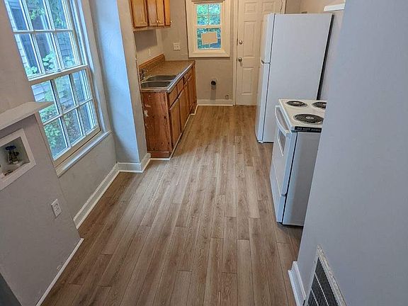 2nd image of 59 Manly St