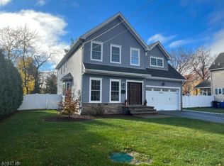 43 Sunset Rd, Pompton Plains, NJ 07444