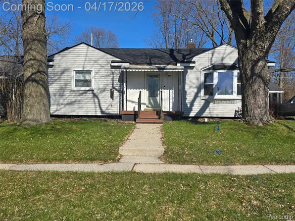 325 Viet St, Davison, MI 48423
