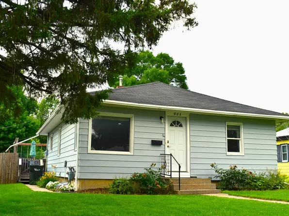 923 N Baird Ave, Fergus Falls, MN 56537