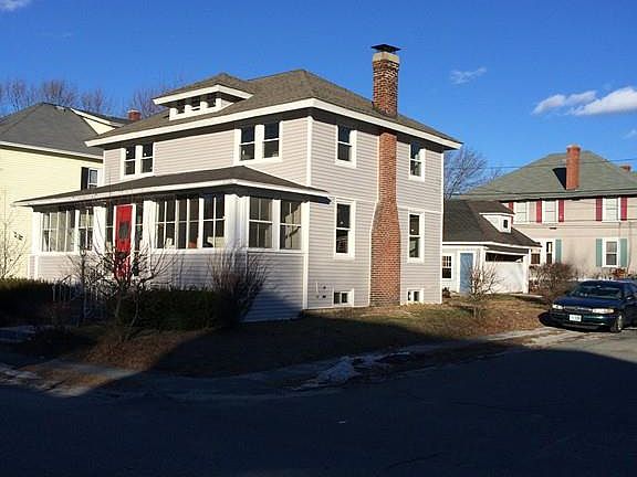 2nd image of 10 Wellington St #0