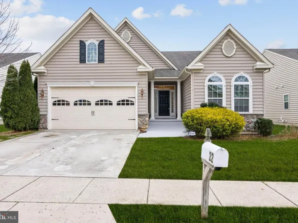 22 Josie Ln, Atco, NJ 08004