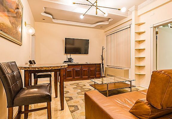 2nd image of 100 Central Park S APT 5F