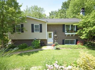 1708 Hilltop Ln, Imperial, MO 63052
