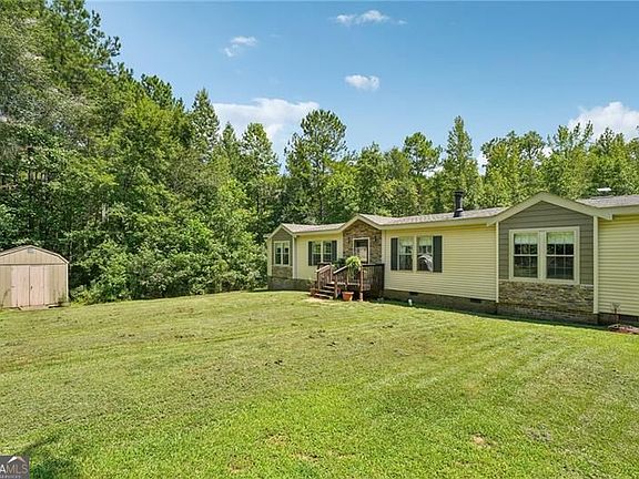 3rd image of 1036 Creighton Rd