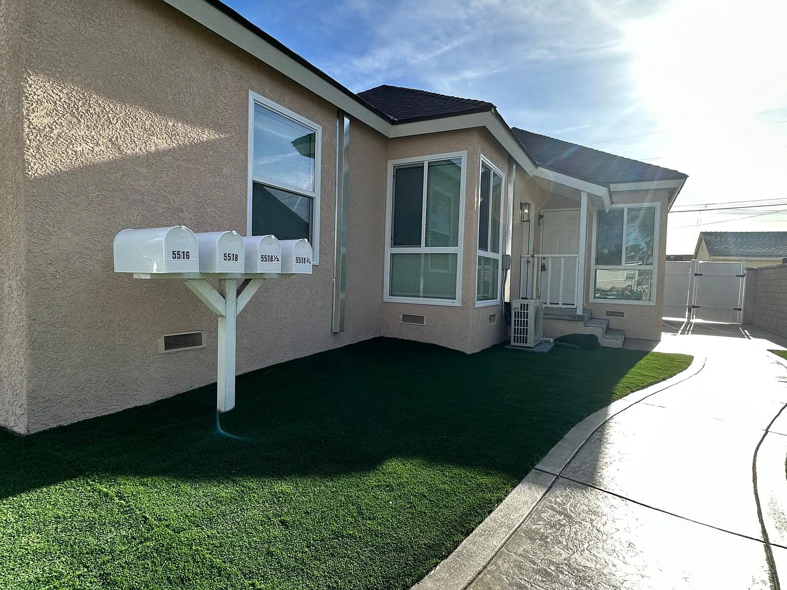 2 bed, 800 sqft, $2,550 — Photo 3