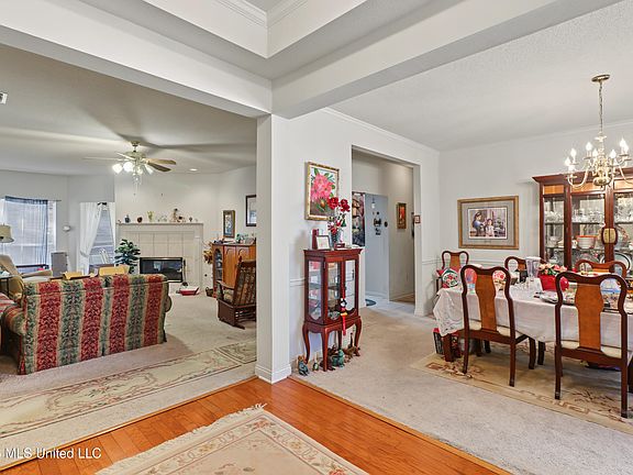 5th image of 23 Lakeview Dr