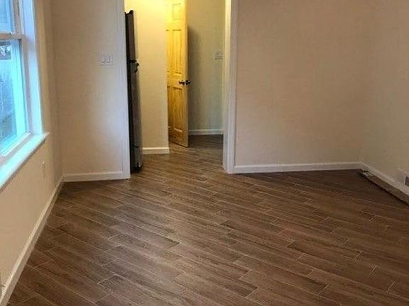 3rd image of 27 1st St Floor 1