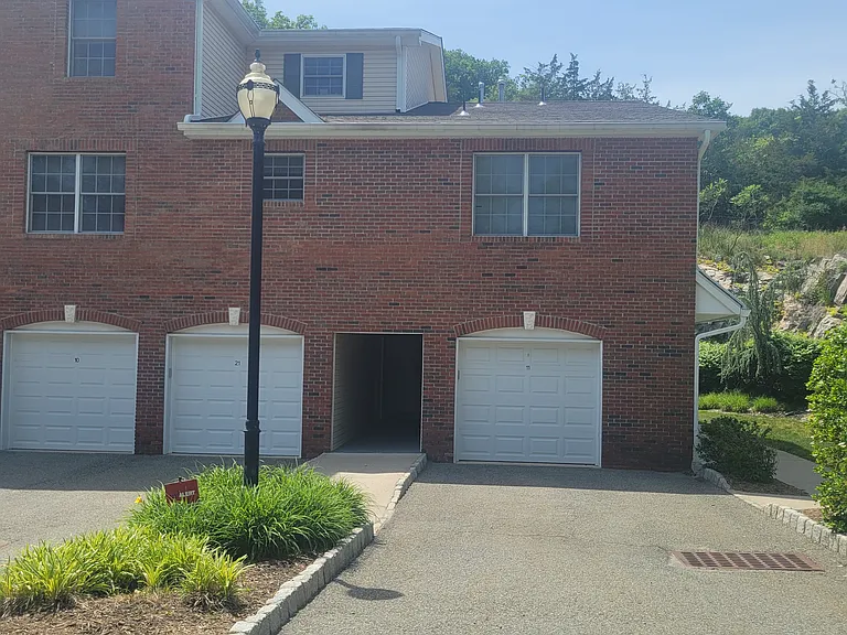 30 Federal Hill Rd #11 — Photo 9