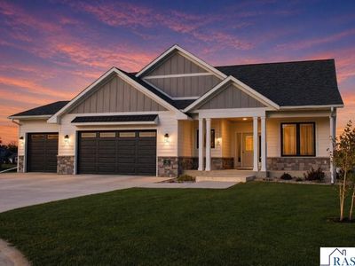 34 N Pointe Ct, Mankato, MN, 56003