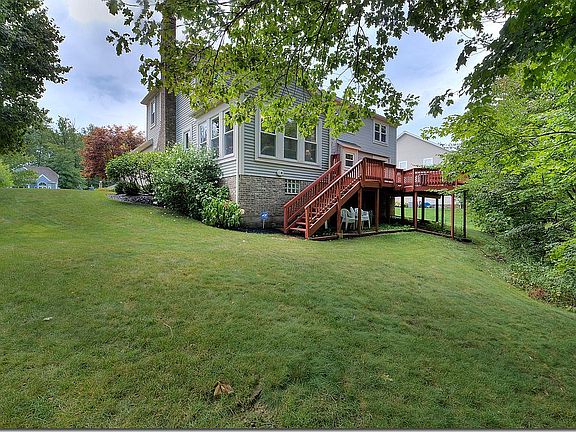 3rd image of 700 Rock Creek Dr