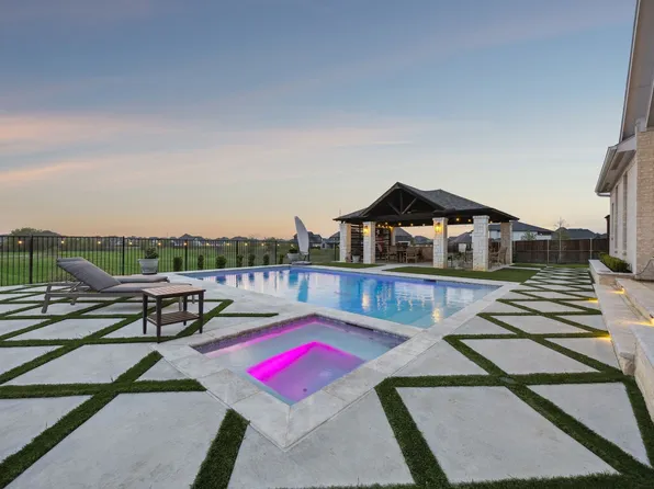 7029 Salmon Springs Dr, Argyle, TX 76226