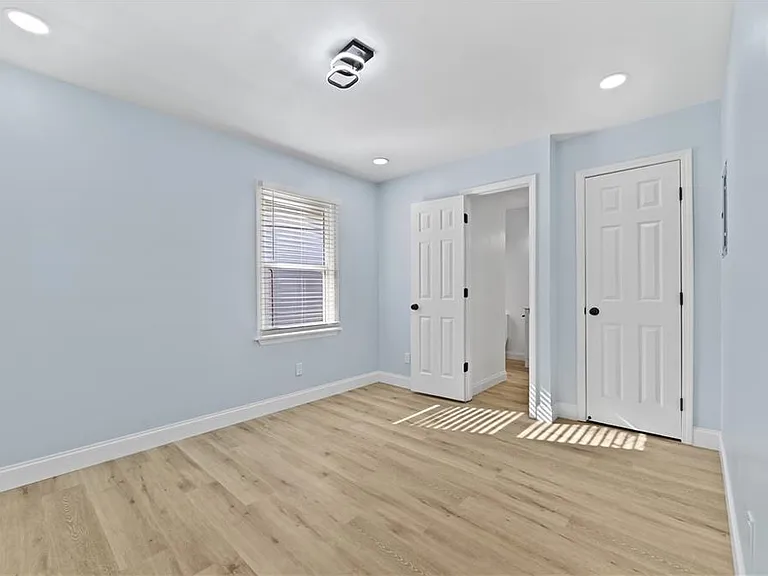 1728 Wayland Cir — Photo 14