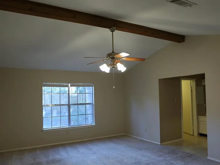 2126 River Village Dr — Photo 4