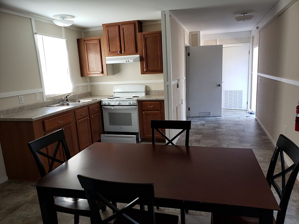 1st image of 10438 Rosebud Ln