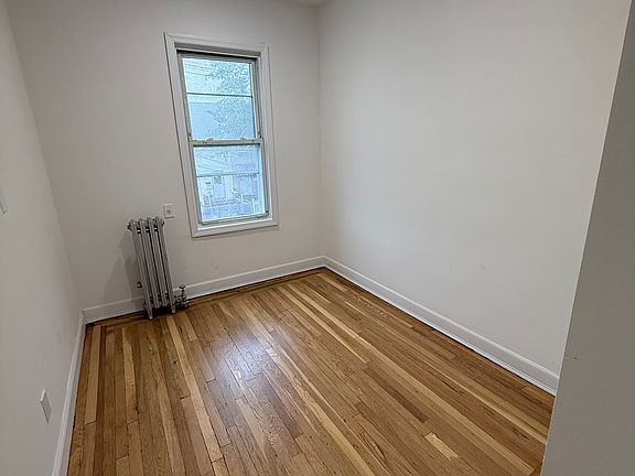 5th image of 263 Logan Ave #2A