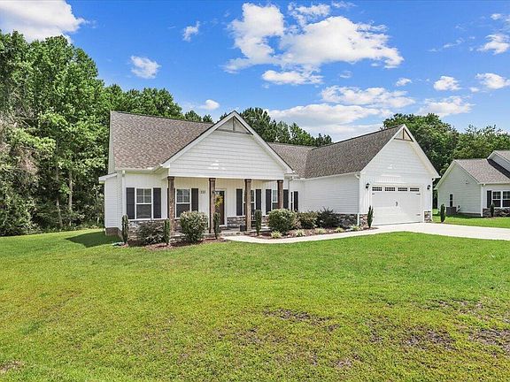 4th image of 111 Oakbridge Way