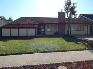224 S 7th St, Lompoc, CA 93436
