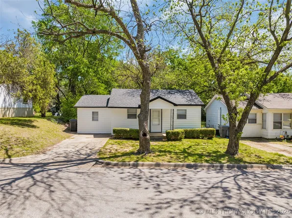 1408 Holt St, Ardmore, OK 73401
