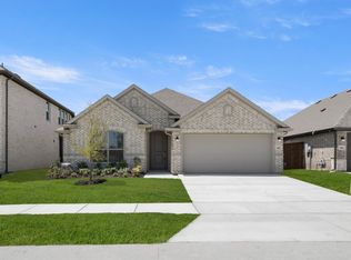7405 Lavender Ln, Ponder, TX 76259