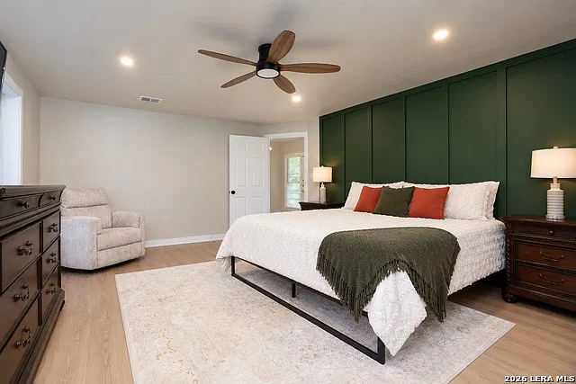 3 bed, 1.0 bath, 1738 sqft, $1,800 — Photo 4