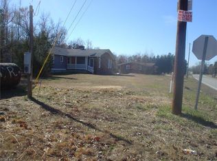 7384 Midway School Rd, Thomasville, NC 27360