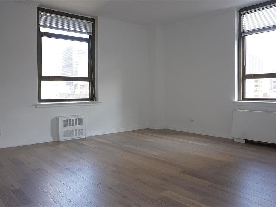 1st image of 4 Park Ave APT 16K