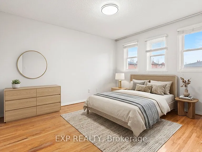 61 Dundee Cres #MAIN — Photo 32