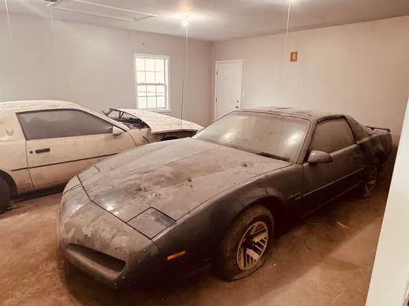 135 Dusty Dr SW, Arab, AL 35016