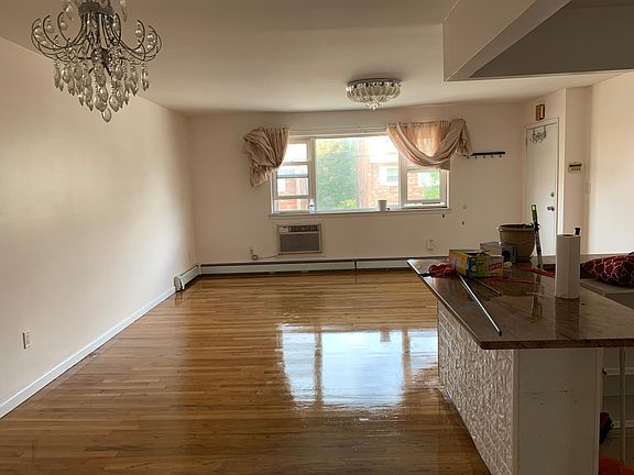 4th image of 4322 223rd St Fl 1