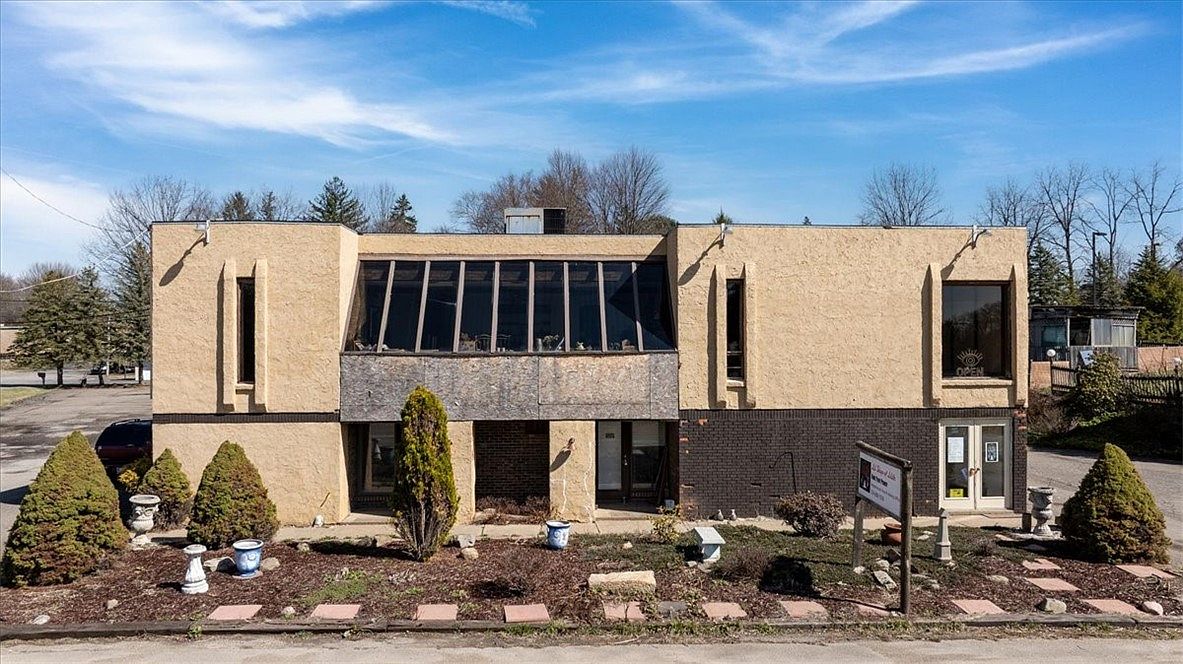 1665 N Main Street Ext, Butler, PA 16001 | Zillow